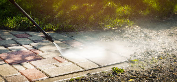 Best Pool Deck Cleaning  in Levittown, PA